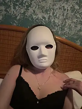 Snapshot of AdamoedEva chatting on 03.20.26 AdamoedEva online show from 03.20.26