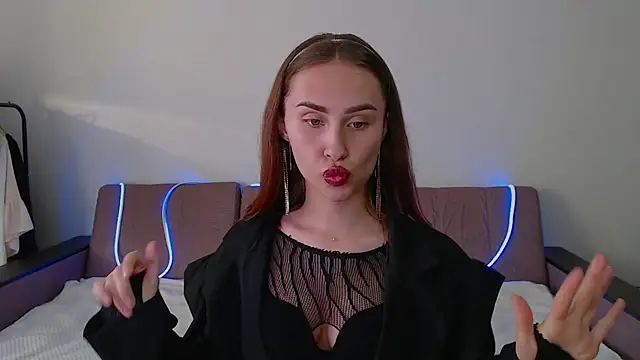 Snapshot of yourameliaa chatting on 04.20.26 yourameliaa online show from 04.20.26