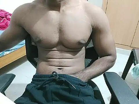 Snapshot of kratosTheHunk chatting on 06.25.26 kratosTheHunk online show from 06.25.26