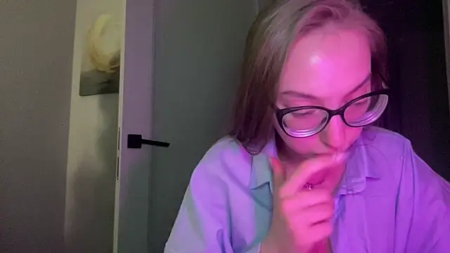 Snapshot of AngelinaFox0202 chatting on 03.02.26 AngelinaFox0202 online show from 03.02.26