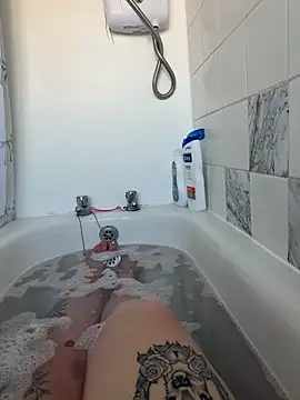 BeeMay22 online show from 04.07.26