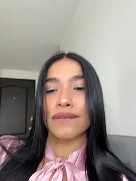 Snapshot of Bella_Smithe chatting on 04.29.26 Bella Smithe online show from 04.29.26