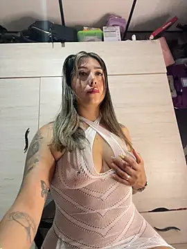 Snapshot of stefanyqueen69 chatting on 05.06.26 stefanyqueen69 online show from 05.06.26