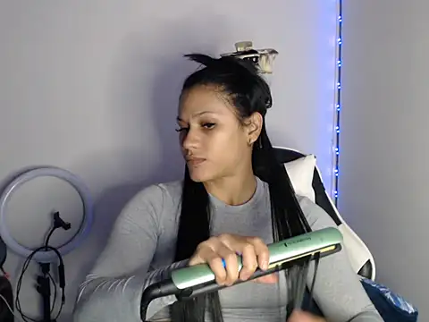 KathLovee online show from 05.11.26