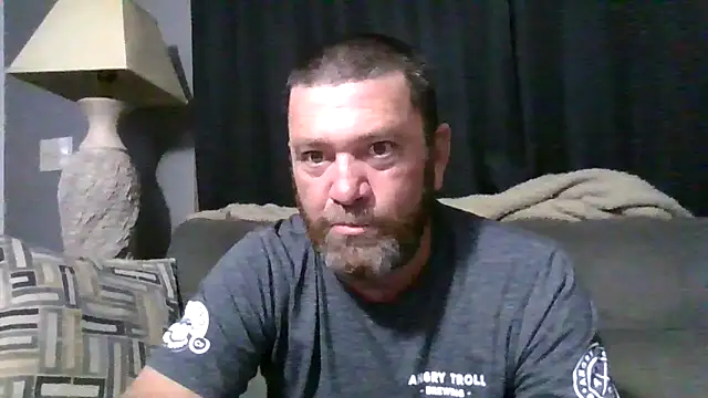 Snapshot of Beaededpainter chatting on 05.31.26 Beaededpainter online show from 05.31.26