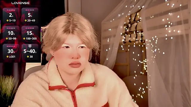 Snapshot of LilithNlsn chatting on 06.15.26 LilithNlsn online show from 06.15.26