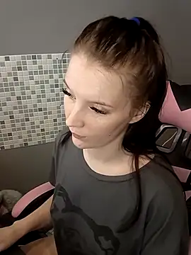 Snapshot of Mary_Blu chatting on 03.17.25 Mary Blu online show from 03.17.25