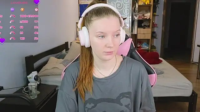 Snapshot of Mary_Blu chatting on 01.11.26 Mary Blu online show from 01.11.26