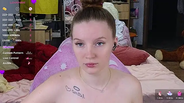 Snapshot of Mary_Blu chatting on 03.09.26 Mary Blu online show from 03.09.26