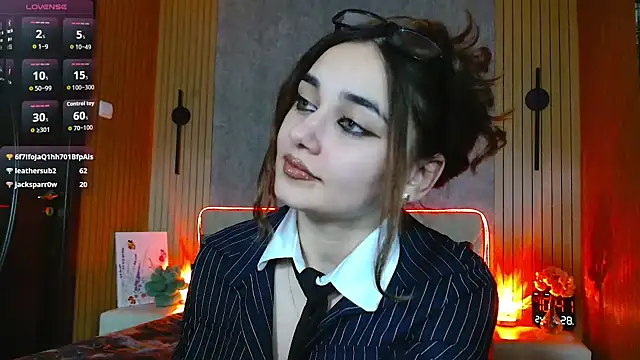 Snapshot of KatarinaHeaven chatting on 04.28.26 KatarinaHeaven online show from 04.28.26
