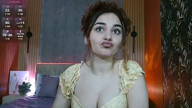 Snapshot of KatarinaHeaven chatting on 05.18.26 KatarinaHeaven online show from 05.18.26