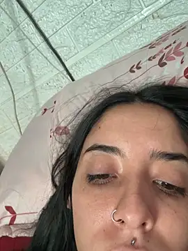 Snapshot of ricausuave chatting on 04.15.26 ricausuave online show from 04.15.26