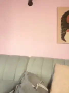 Im Luuu online show from 04.17.26