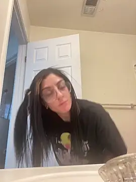 Mariyyumyums online show from 04.16.26