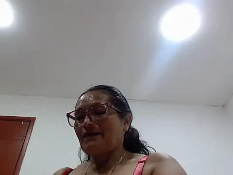Snapshot of _BellaNocturna chatting on 05.29.26 BellaNocturna online show from 05.29.26