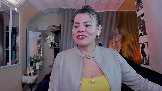 KiaraXMilf online show from 04.16.26