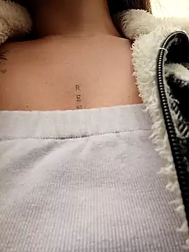 Baby Pink Love online show from 03.24.26