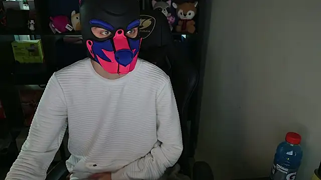 Snapshot of MellPUP chatting on 04.05.26 MellPUP online show from 04.05.26