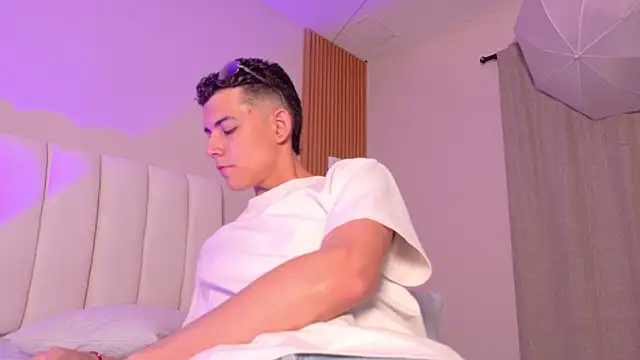 nicocrown online show from 03.26.26