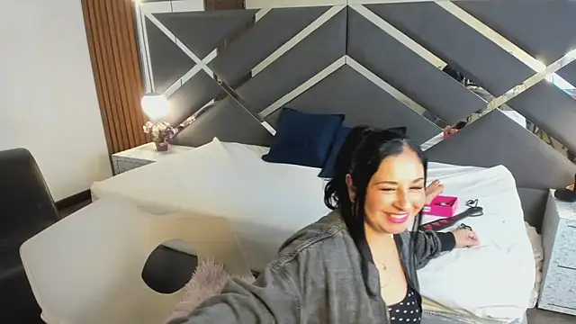 Agata thompson online show from 03.09.26