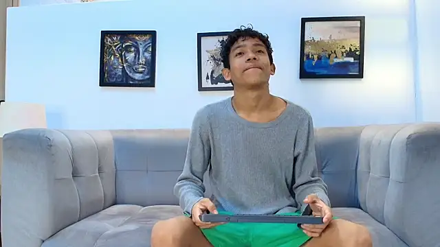 SKINNY BOYXXX online show from 04.03.26