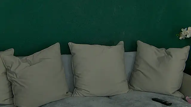 SkinnyNatty online show from 03.31.26