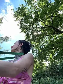 SkinnyLilly online show from 06.23.26