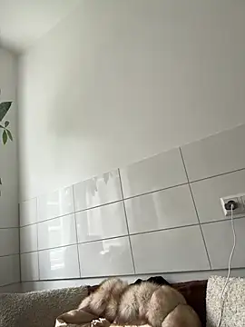 SkinnyLilly online show from 07.04.26
