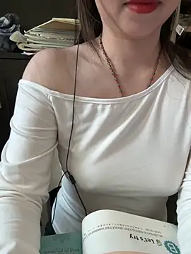 Snapshot of saomoz chatting on 03.26.26 saomoz online show from 03.26.26