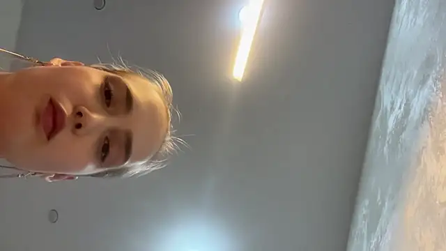 Angela Rosssee online show from 03.11.26