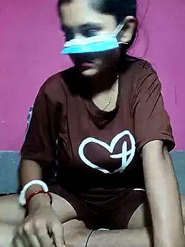 Snapshot of Sexy_Sonniyaa chatting on 04.28.26 Sexy Sonniyaa online show from 04.28.26