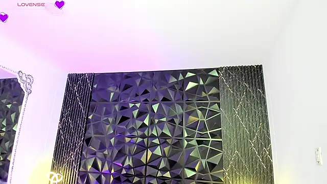 CristineRain online show from 04.16.26