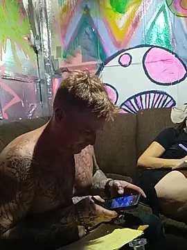 Snapshot of drednasty chatting on 06.25.26 drednasty online show from 06.25.26