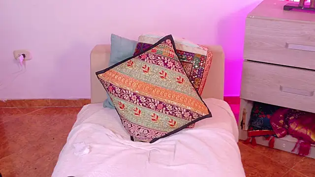 anandacute2 online show from 04.18.26