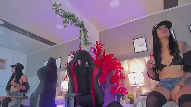 Kiara Kismet  online show from 04.03.26