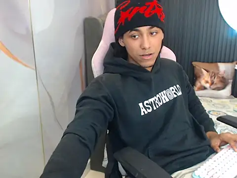 taylor bigdick18 online show from 04.17.26