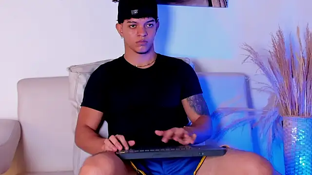 Noah brown 2 online show from 04.11.26