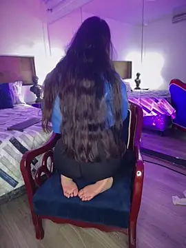 Lunaliaa  online show from 03.25.26