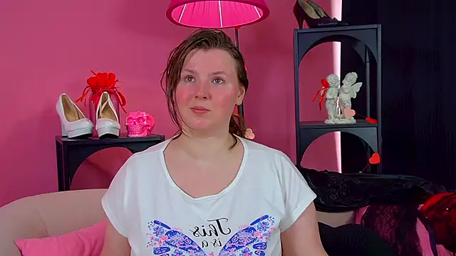 MelodyMoores online show from 05.08.26