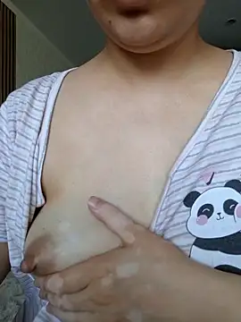 Emi hot1 online show from 04.07.26