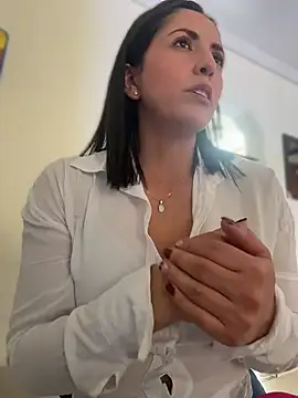 Snapshot of SamanthaWalker_ chatting on 07.17.26 SamanthaWalker online show from 07.17.26