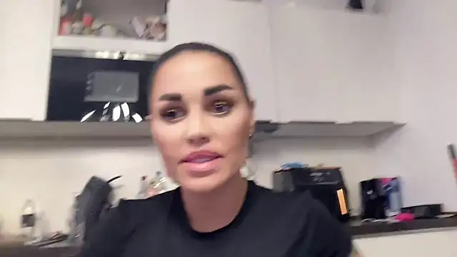 Snapshot of AMBER_HARD chatting on 03.11.26 AMBER HARD online show from 03.11.26