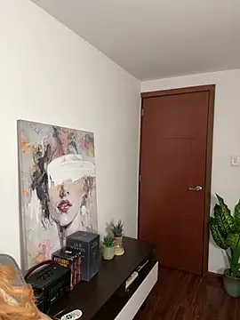 Suki 3 online show from 04.18.26