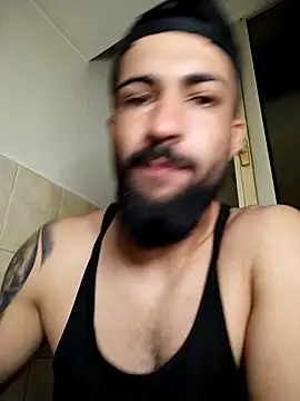 Snapshot of Tommy_Porn_ chatting on 04.06.26 Tommy Porn online show from 04.06.26