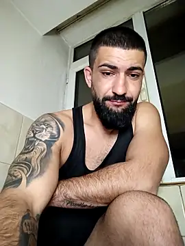 Snapshot of Tommy_Porn_ chatting on 04.16.26 Tommy Porn online show from 04.16.26