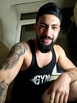 Snapshot of Tommy_Porn_ chatting on 04.23.26 Tommy Porn online show from 04.23.26