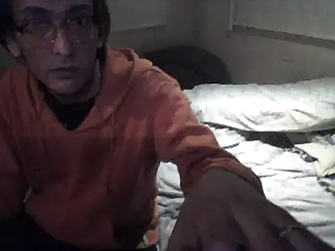 Snapshot of Alcoyanos chatting on 04.01.26 Alcoyanos online show from 04.01.26