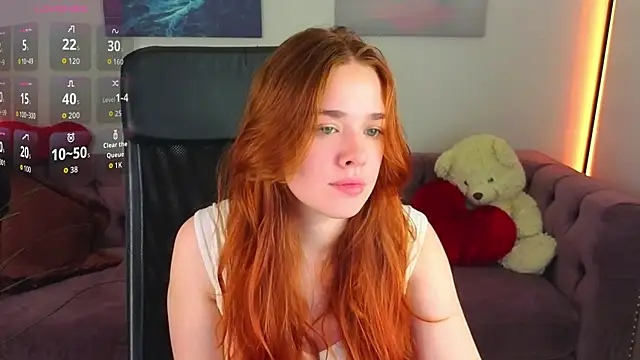 Snapshot of TiffanyVex chatting on 05.22.26 TiffanyVex online show from 05.22.26