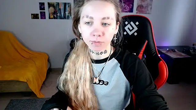 Nica Kawaii online show from 03.31.26