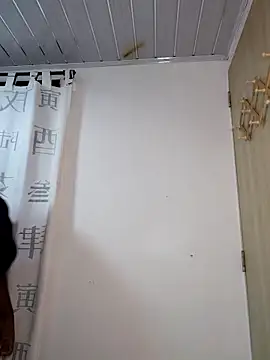 YourLiaa  online show from 05.05.26